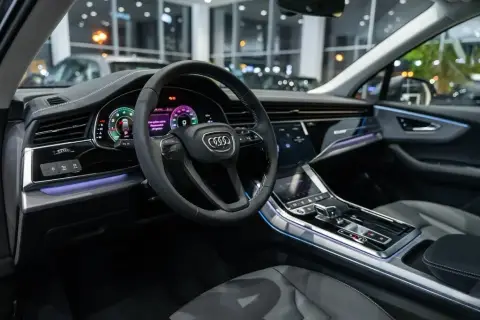 Audi Q7 2025 — миниатюра 7