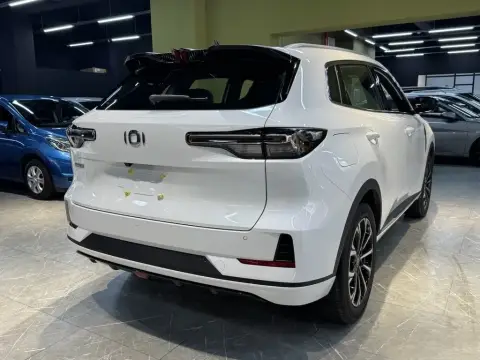 Changan Qiyuan Q05 2025 — миниатюра 7