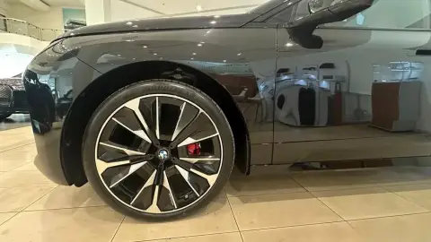 BMW iX 2025 — миниатюра 5