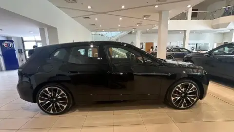 BMW iX 2025 — миниатюра 8
