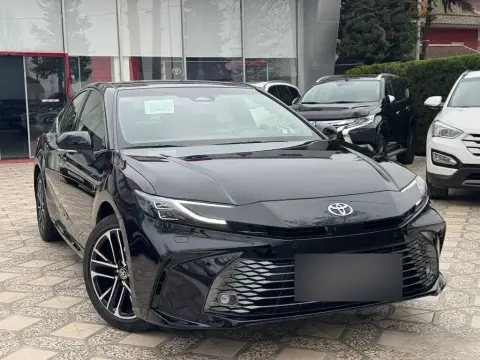 Toyota Camry 2026 — миниатюра 3