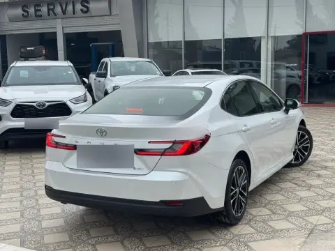 Toyota Camry 2026 — миниатюра 8