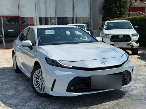 Toyota Camry 2026 — миниатюра 4