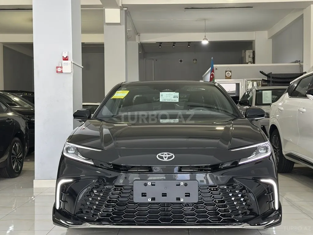 Toyota Camry 2026 — фото 1 из 10