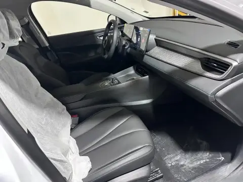 BYD Seal 05 2025 — миниатюра 8