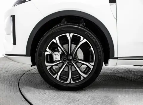 Changan Qiyuan Q05 2025 — миниатюра 10