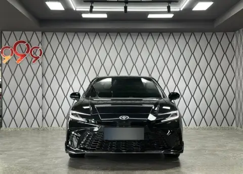 Toyota Camry 2026 — миниатюра 1