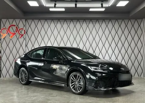 Toyota Camry 2026 — миниатюра 2