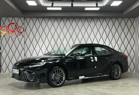 Toyota Camry 2026 — миниатюра 3