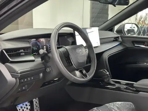 Toyota Camry 2026 — миниатюра 8