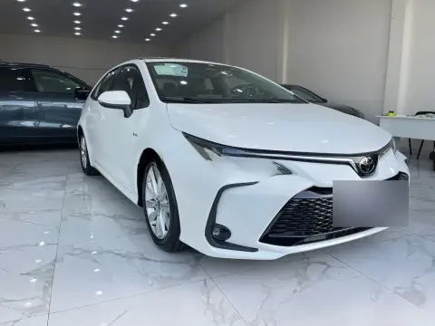 Toyota Corolla 2025 — миниатюра 1