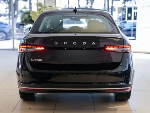 Skoda Superb 2025 — миниатюра 4