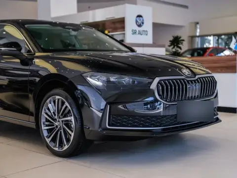 Skoda Superb 2025 — миниатюра 6