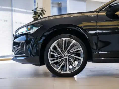 Skoda Superb 2025 — миниатюра 9