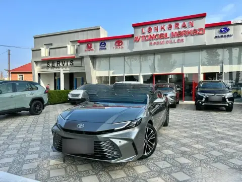 Toyota Camry 2026 — миниатюра 1