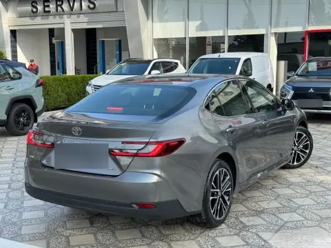 Toyota Camry 2026 — миниатюра 6