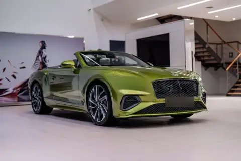 Bentley Continental GTC 2025 — миниатюра 5