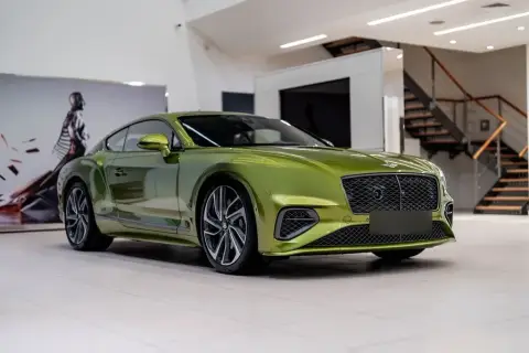 Bentley Continental GT 2025 — миниатюра 4