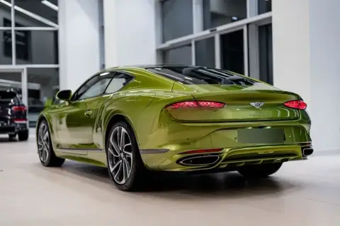 Bentley Continental GT 2025 — миниатюра 7