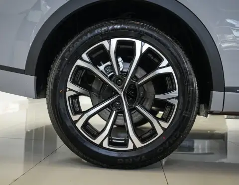 Changan Nevo Q05 2025 — миниатюра 7