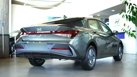 Hyundai Elantra 2026 — миниатюра 10