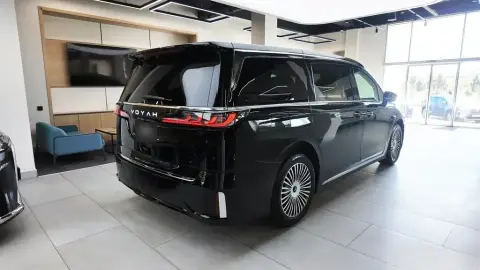 Voyah Dream 2025 — миниатюра 5