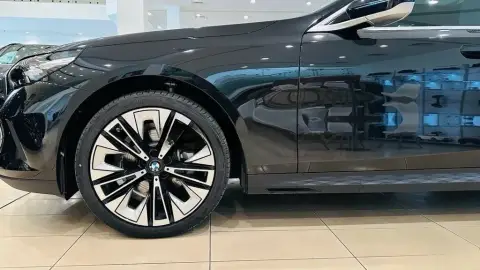BMW 520 2025 — миниатюра 8