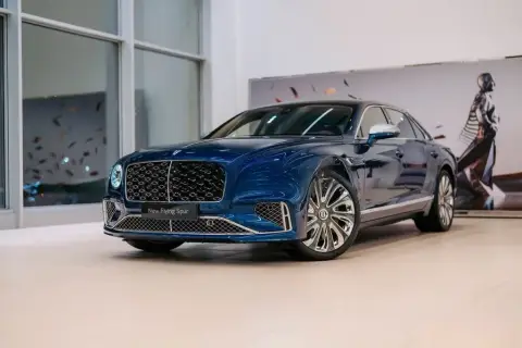 Bentley Flying Spur 2025