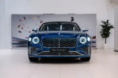 Bentley Flying Spur 2025 — миниатюра 3