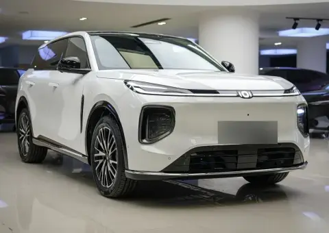 Changan Nevo Q07 2025 — миниатюра 3