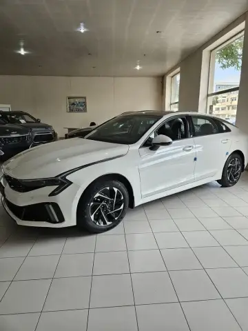 Kia K5 2025 — миниатюра 7