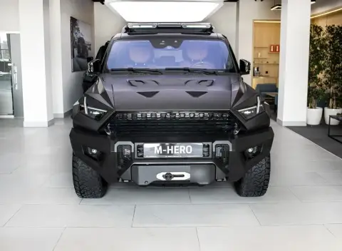 M-Hero 917 2025