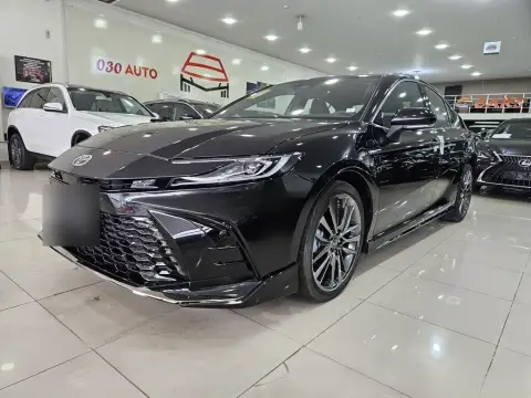 Toyota Camry 2026 — миниатюра 2