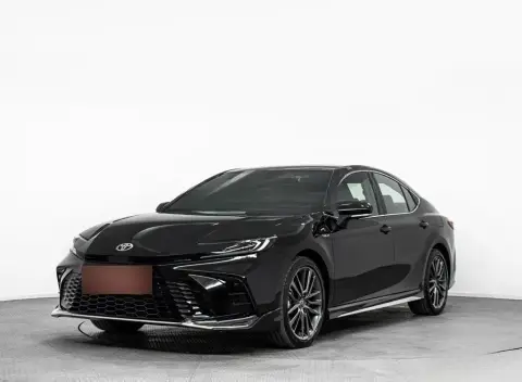 Toyota Camry 2025 — миниатюра 1