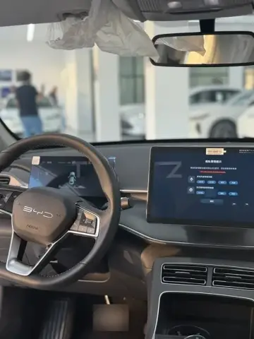 BYD Destroyer 05 2025 — миниатюра 10