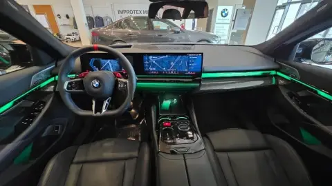 BMW M5 2025 — миниатюра 2