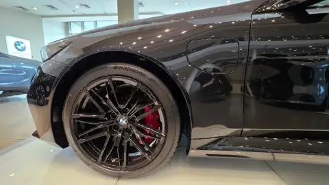 BMW M5 2025 — миниатюра 10