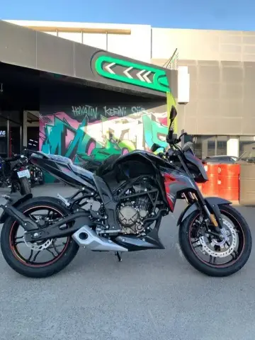 Voge 300r 2025 — миниатюра 2