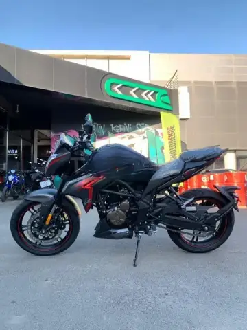Voge 300r 2025 — миниатюра 3