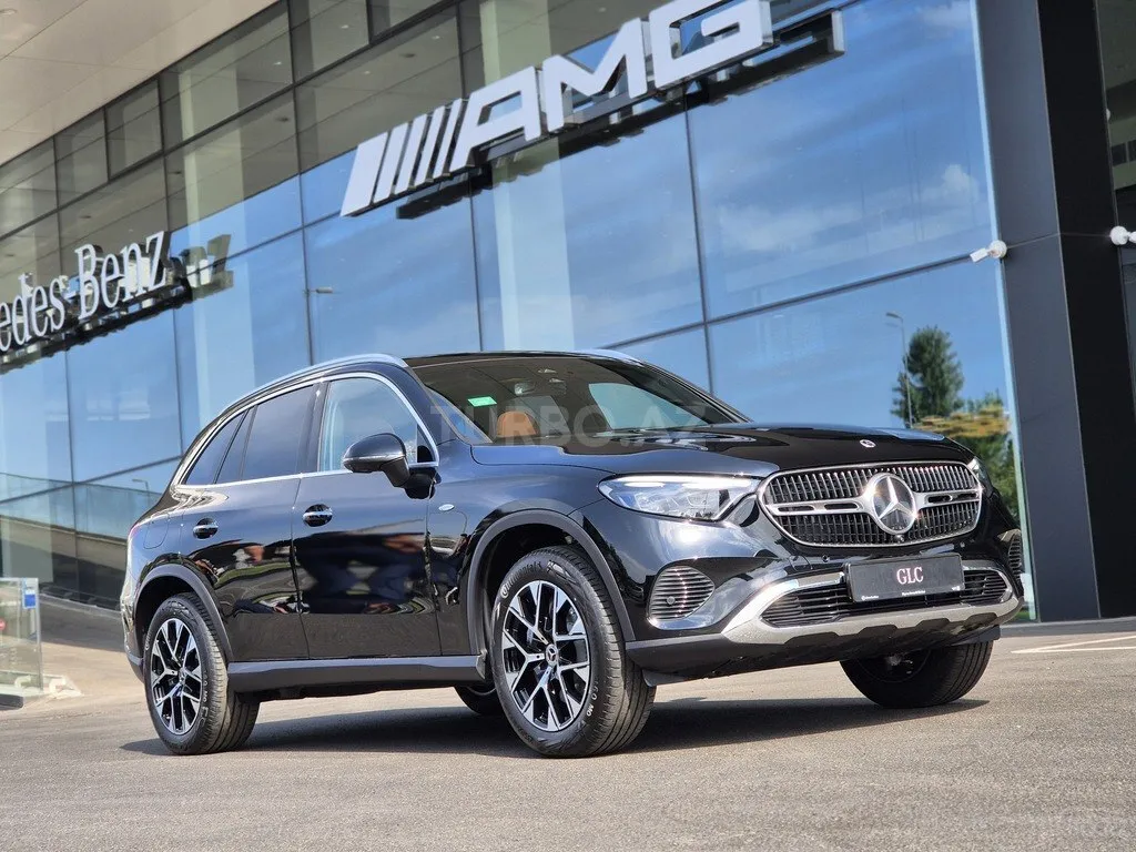 Mercedes-Benz GLC 350 e 4MATIC 2025 — фото 1 из 10
