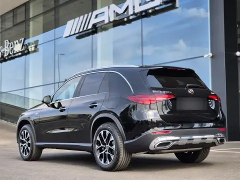 Mercedes-Benz GLC 350 e 4MATIC 2025 — миниатюра 4