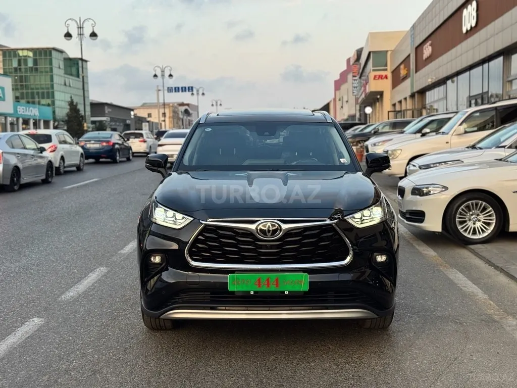 Toyota Highlander 2025 — фото 1 из 10