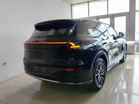 Changan Qiyuan Q07 2025 — миниатюра 9