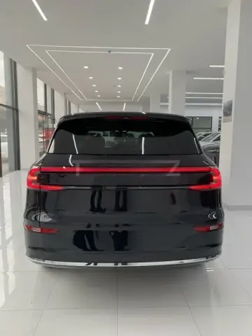 Changan Qiyuan Q07 2025 — миниатюра 2