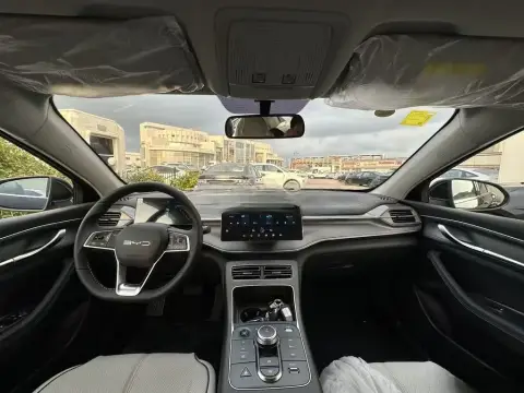 BYD Destroyer 05 2025 — миниатюра 10