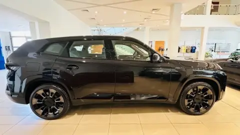 BMW XM 50e 2025 — миниатюра 8