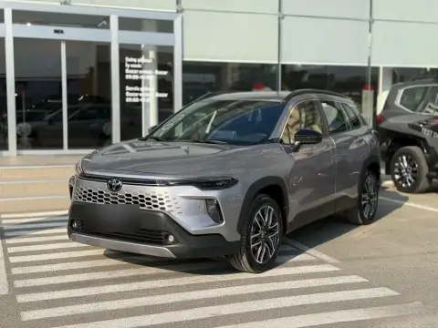 Toyota Corolla Cross 2026 — миниатюра 1
