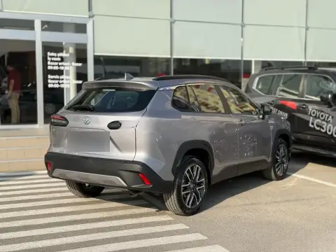 Toyota Corolla Cross 2026 — миниатюра 8