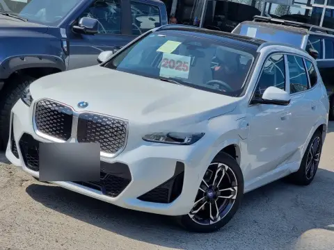 BMW iX1 2025 — миниатюра 3