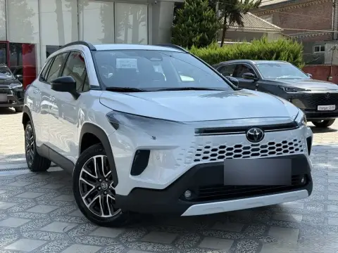 Toyota Corolla Cross 2026 — миниатюра 3